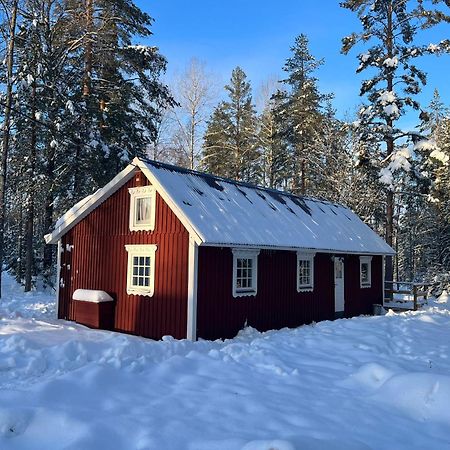 Davids Stuga Klassbol Exterior photo